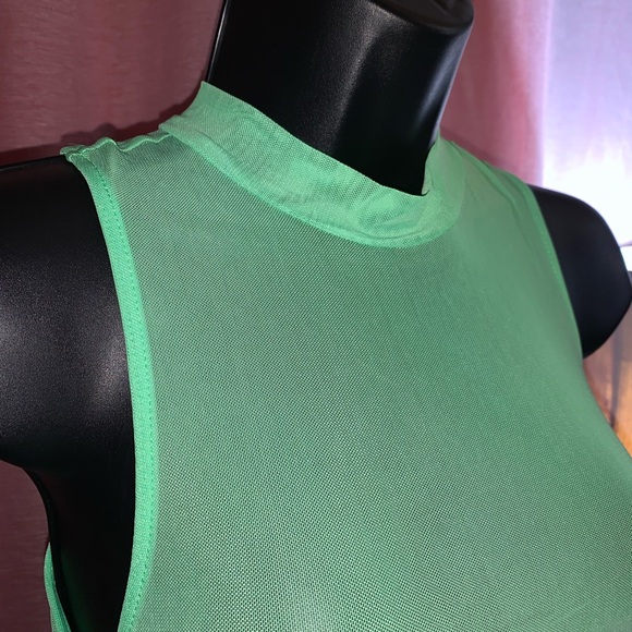 Swimsuits Cover up - Picture 5 of 6